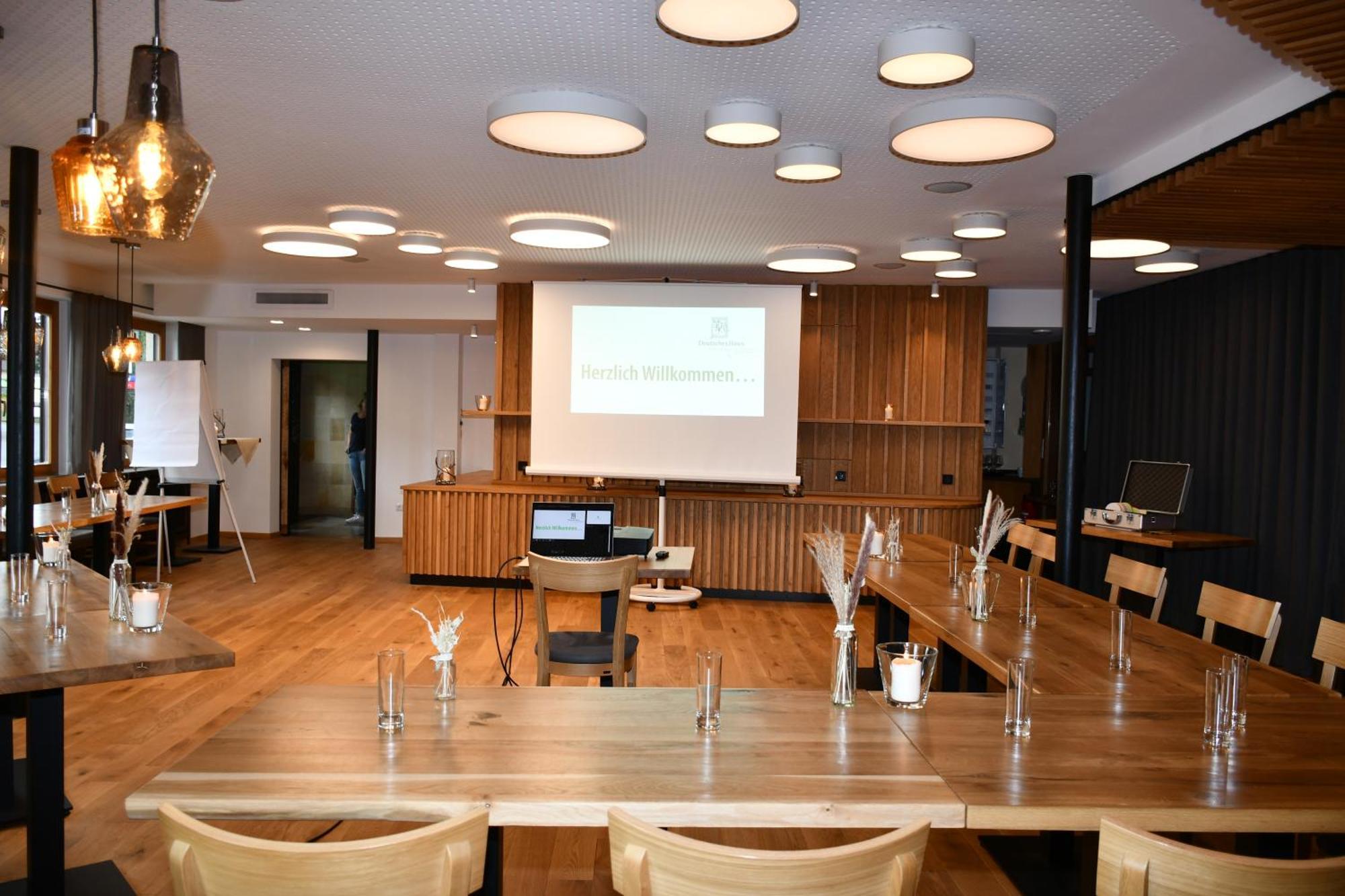 Deutsches Haus Hotel Restaurant Gastwirtschaft Biergarten Am Radweg Bermuthshain Esterno foto
